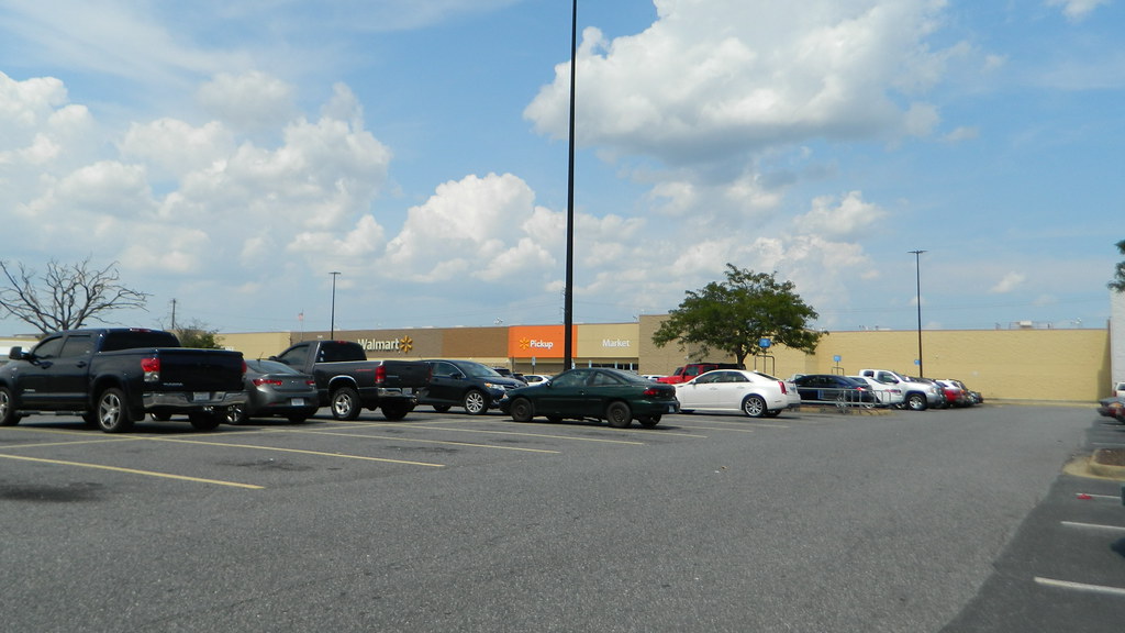 Walmart Walmart 1841 (211,601 square feet) 1521 Sam's Cir… Flickr