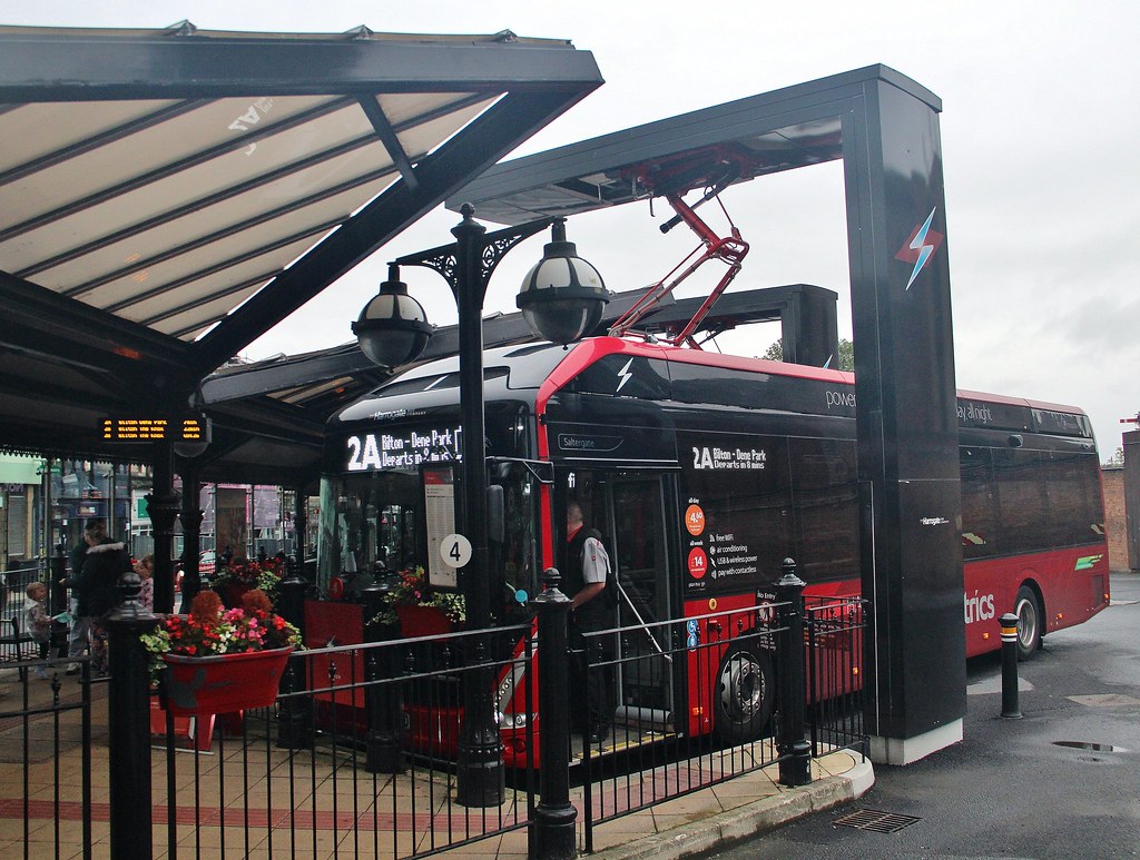 Harrogate Bus Co. Volvo electric bus, being charged at Har… Flickr