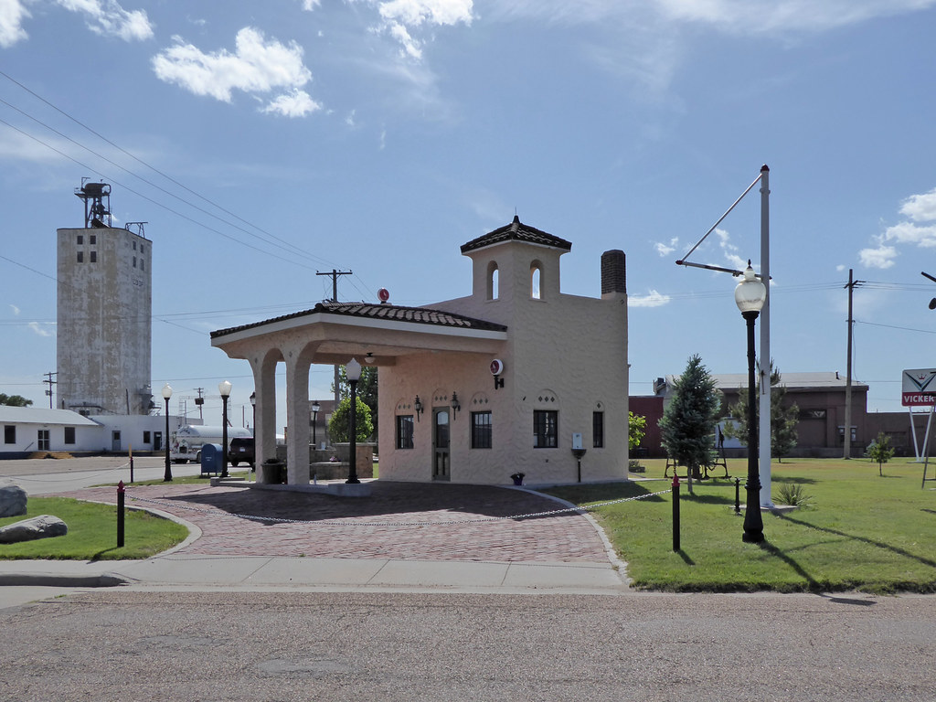 Goodland, KS White Eagle service station This White Eagle … Flickr