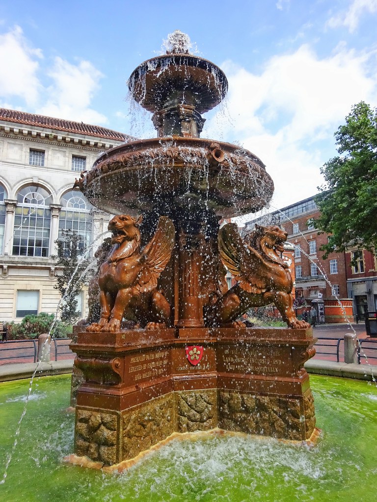 Leicester town hall fountain Victorian fountain outside th… Flickr