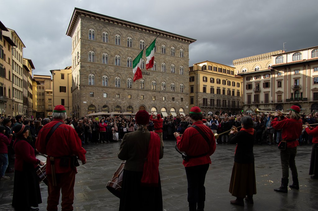 Flag Throwing zdaia Flickr