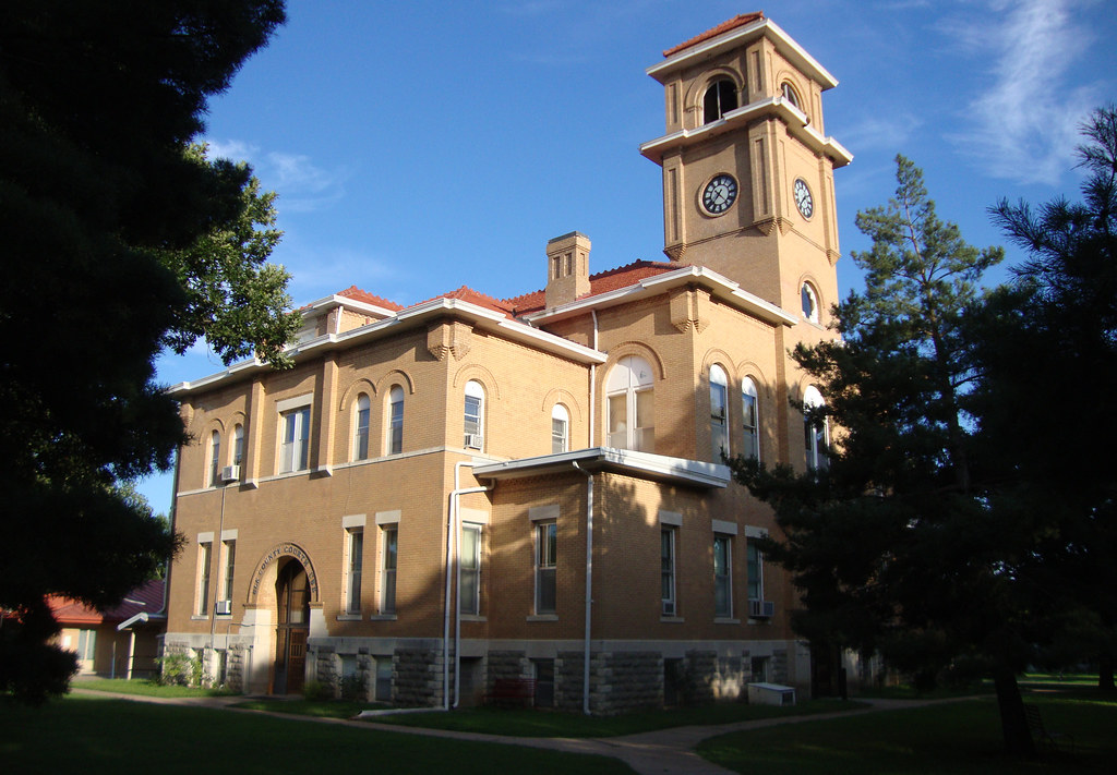 Elk County Courthouse (Howard, Kansas) This beautiful cour… Flickr