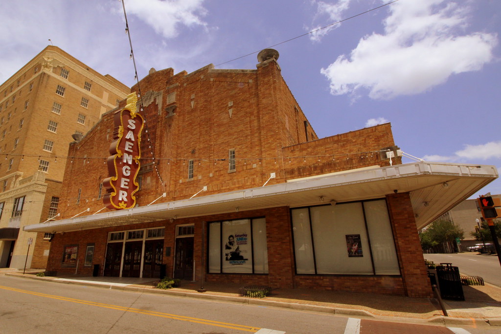 Saenger Theater Hattiesburg, MS www.hattiesburgsaenger.c… Flickr