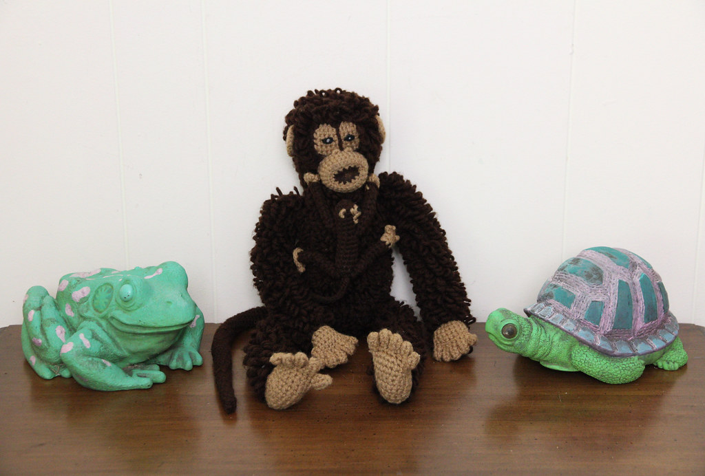 Brown Monkey, Frog and Turtle Garden Statues Monkey 19" Tu… Flickr