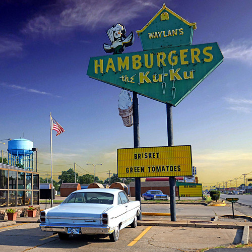 Miami, Oklahoma, USA 1967 Ford Fairlane 500 in the backgro… Flickr