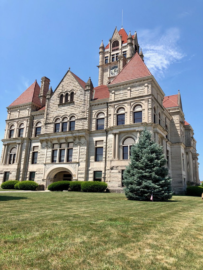 Rush County Courthouse, Rushville, IN Warren LeMay Flickr