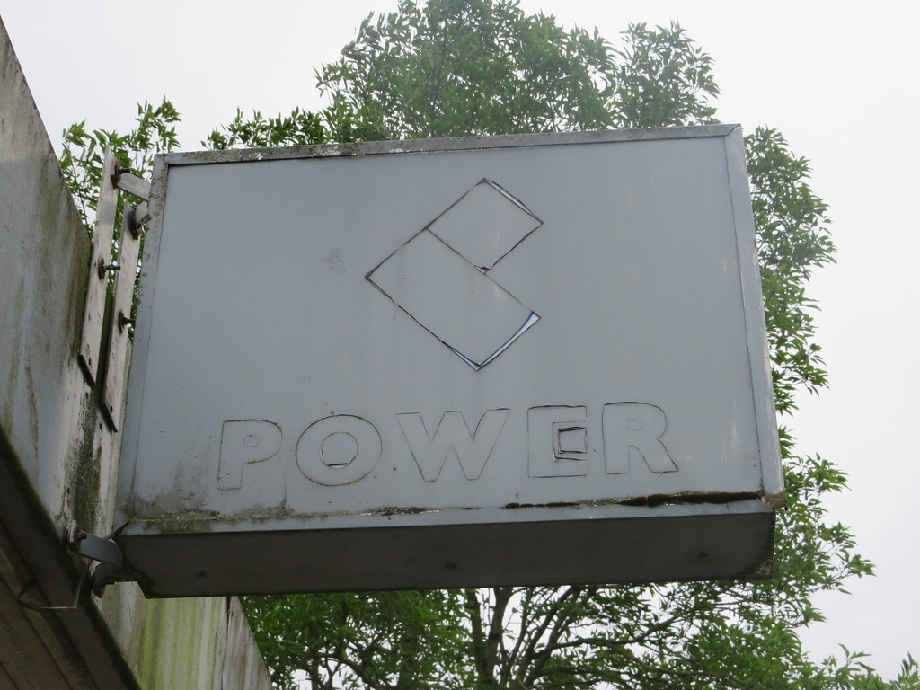 Ex Power Castleton Garage, Castleton, Derbyshire 3 Flickr