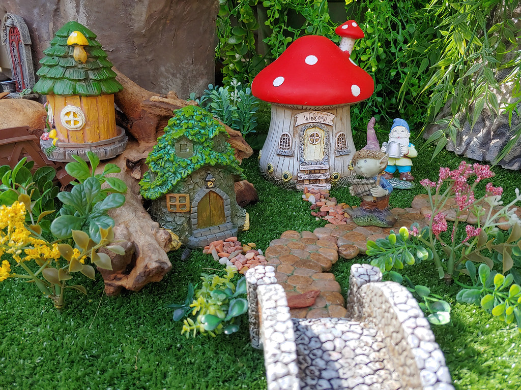 FG 2.0 162757 sf Fairy Garden V2.0 2019 Susan DayJeschke Flickr