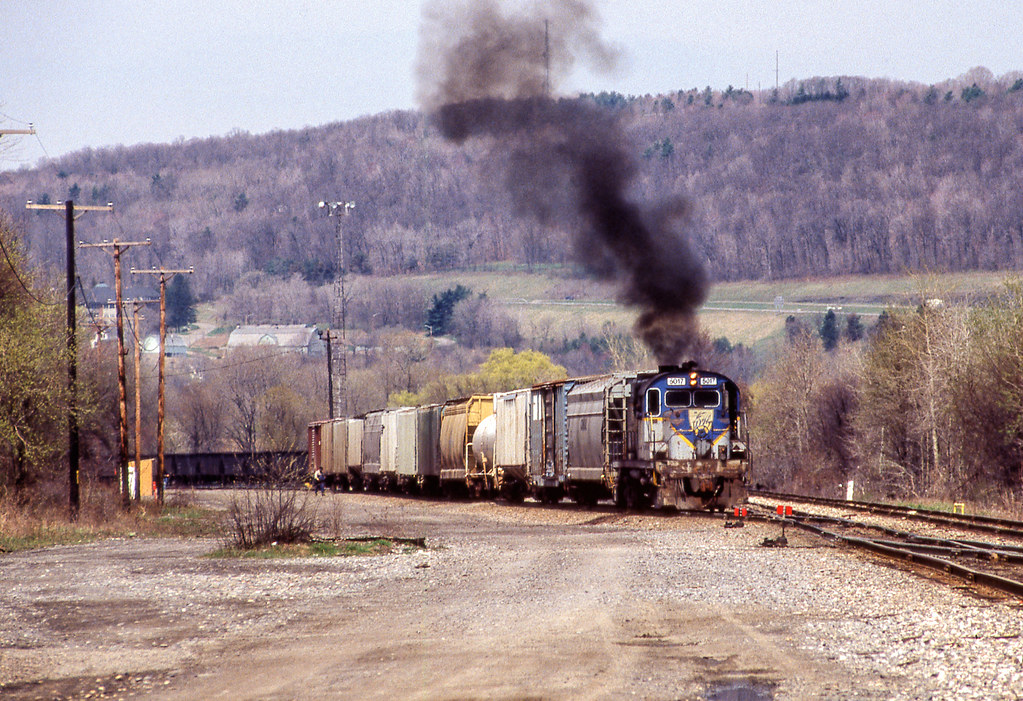 D&H Conklin, NY on 04291993. D&H RS36 5017 works the … Flickr