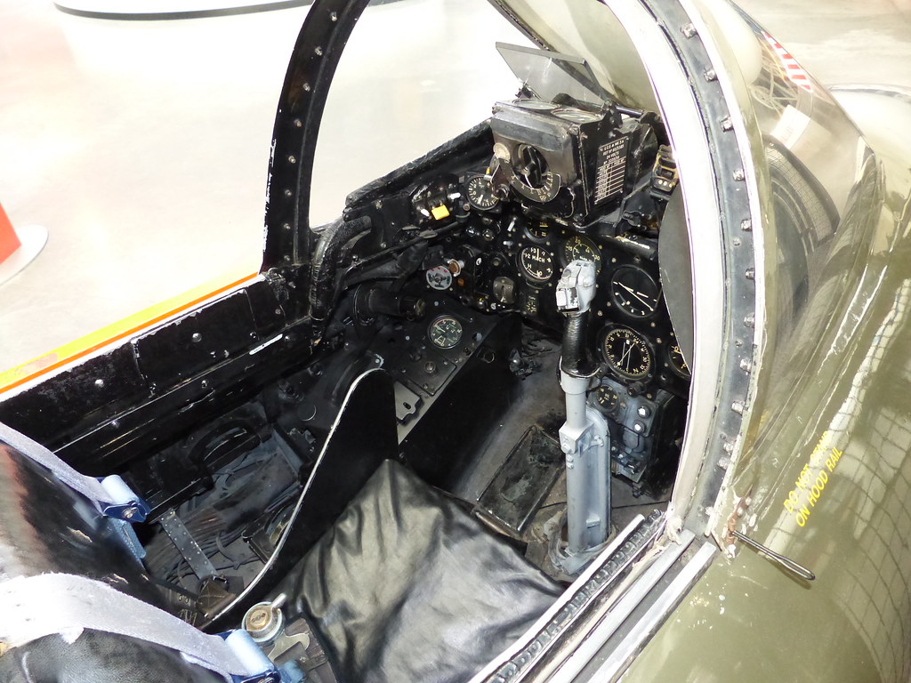 Hawker Hunter F4 Cockpit at RAF Museum Cosford Hawker Hunt… Flickr