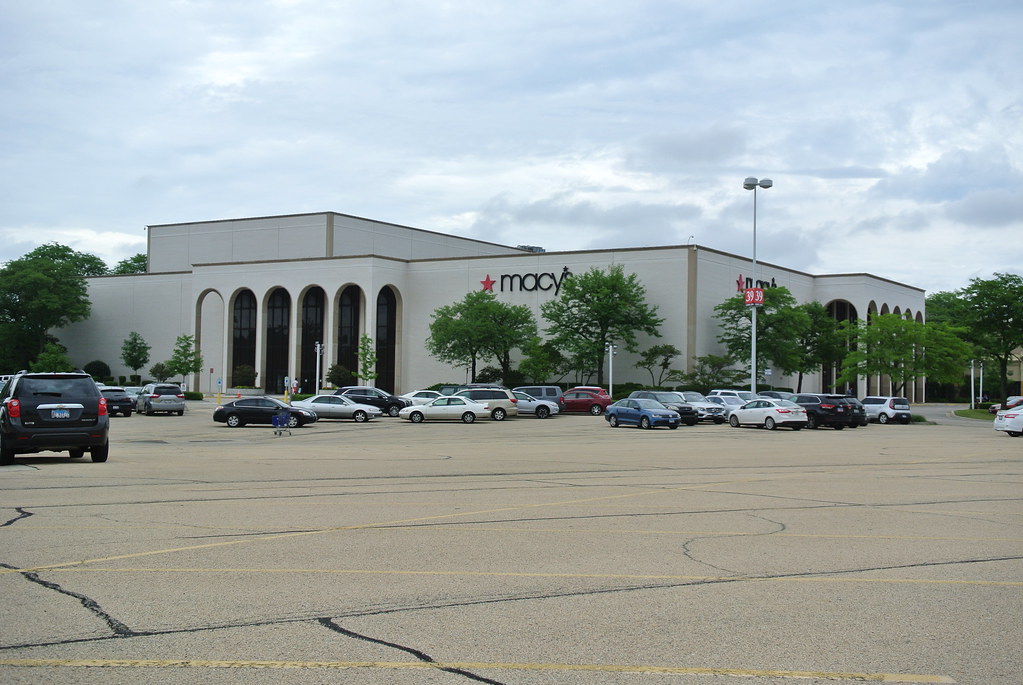 Macy's Hawthorne Center Vernon Hills IL gameking3 Flickr