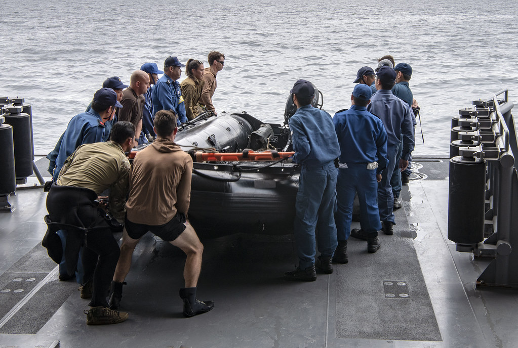 U.S., Japan EOD forces train together in mine warfare exercise