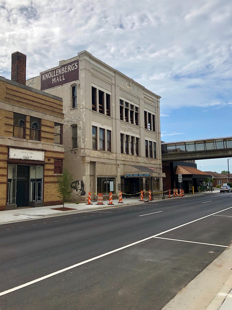 8th Street, Richmond, IN Warren LeMay Flickr