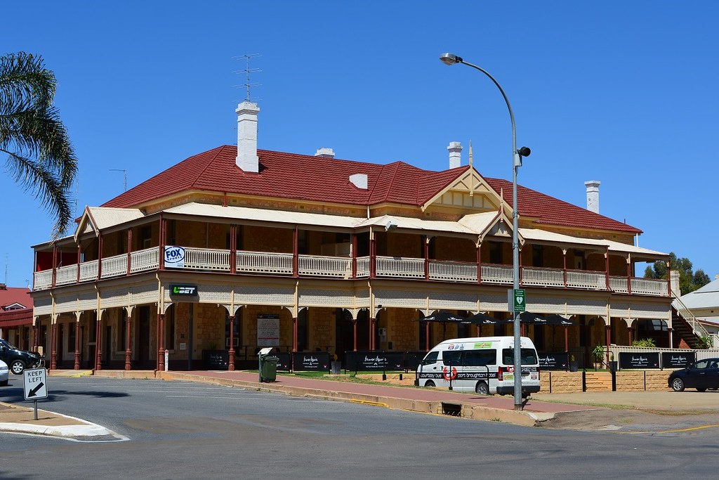 Port Broughton Hotel (1910) 2 Bay St, Port Broughton. Flickr