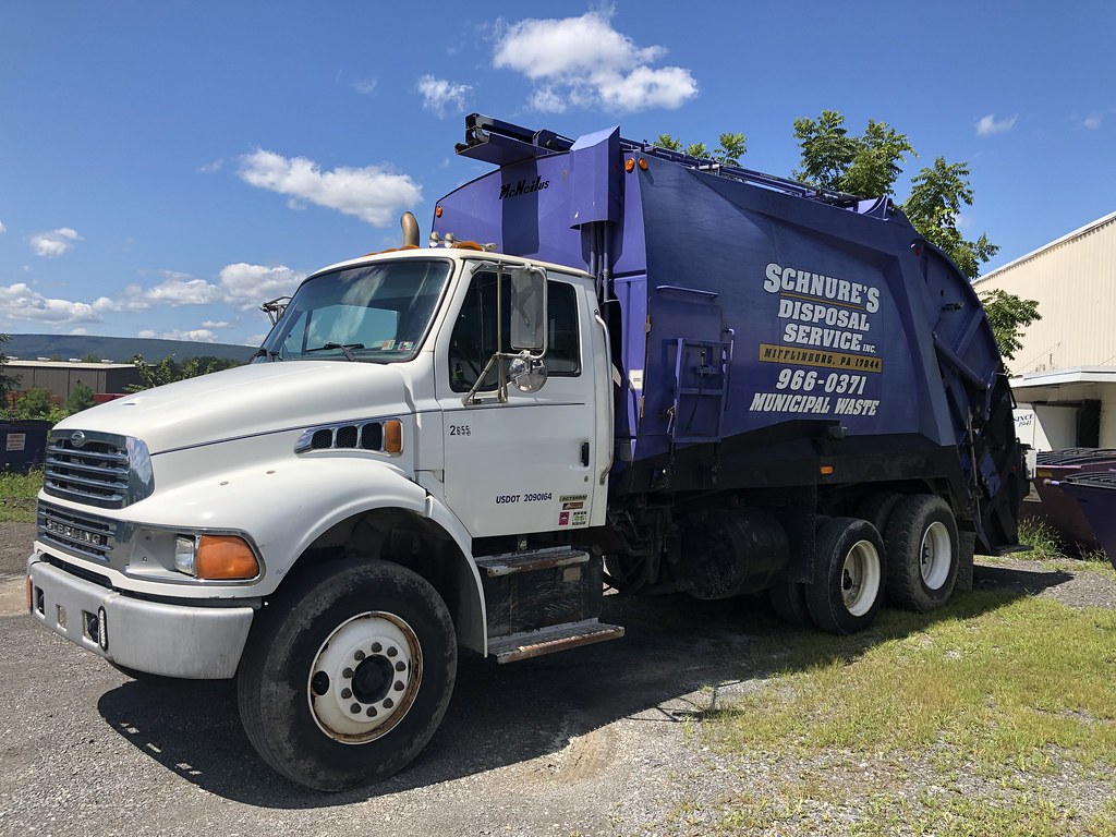 Schnuer’s Disposal Service IWS15 Flickr