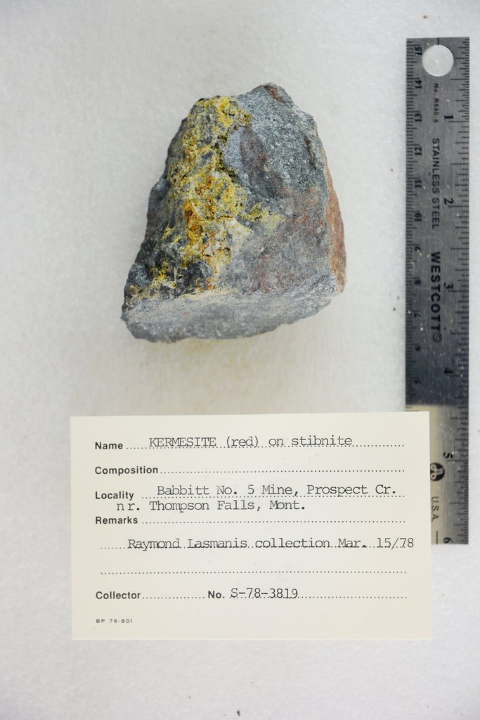 Kermesite (Red) on Stibnite Babbitt No. 5 Mine Prospect Cr… Flickr