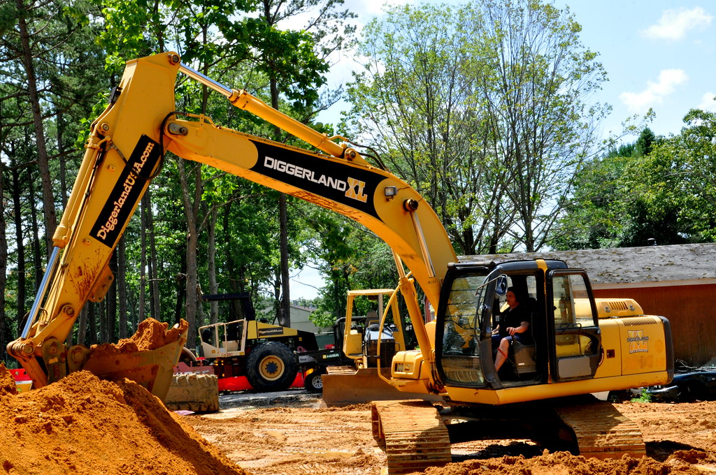 The Excavator The Excavator, Diggerland Park, New Jersey P. L. Tandon Flickr