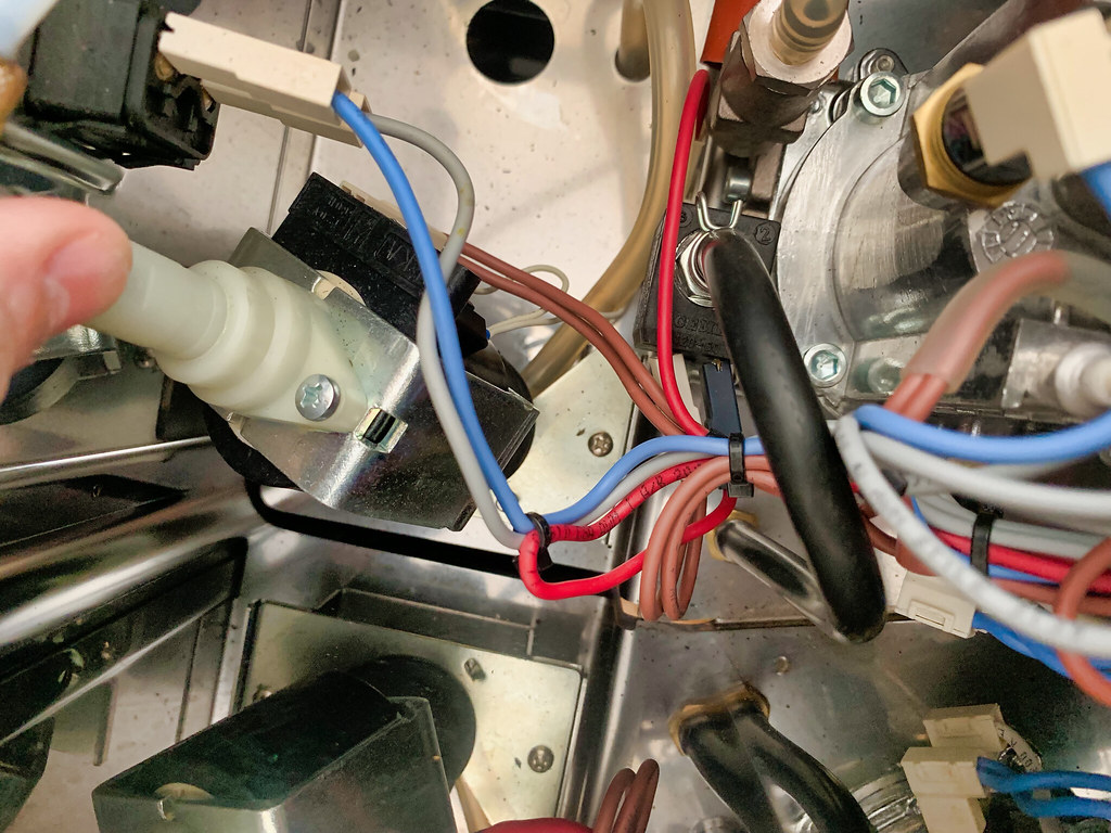 Espresso machine repair Fixing my Gaggia Classic Espresso … Flickr