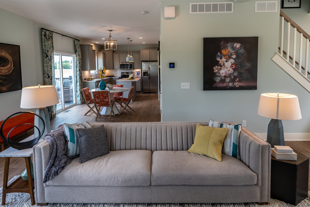 Hampton Farmhouse II at Bowling Green Model Center Wayne Homes