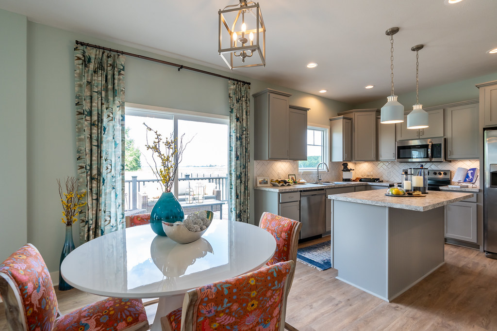 Hampton Farmhouse II at Bowling Green Model Center Wayne Homes