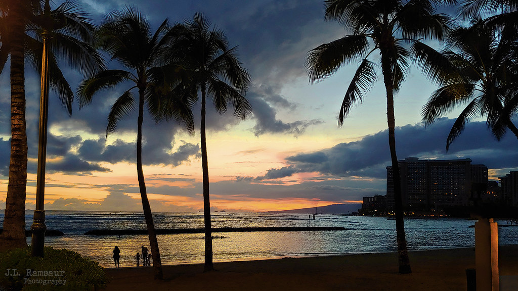 Waikiki Sunset Honolulu, Oahu, Hawaii Waikiki Beach...Su… Flickr
