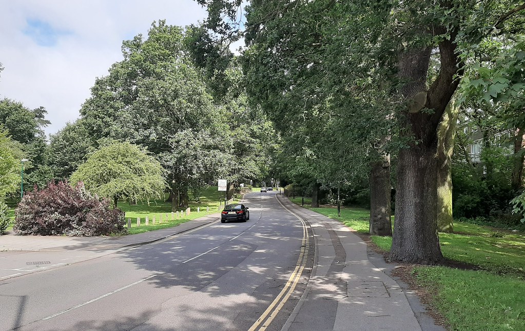 Leamington Road_Earlsdon_Coventry_Aug19 Leamington Road. ©… Flickr