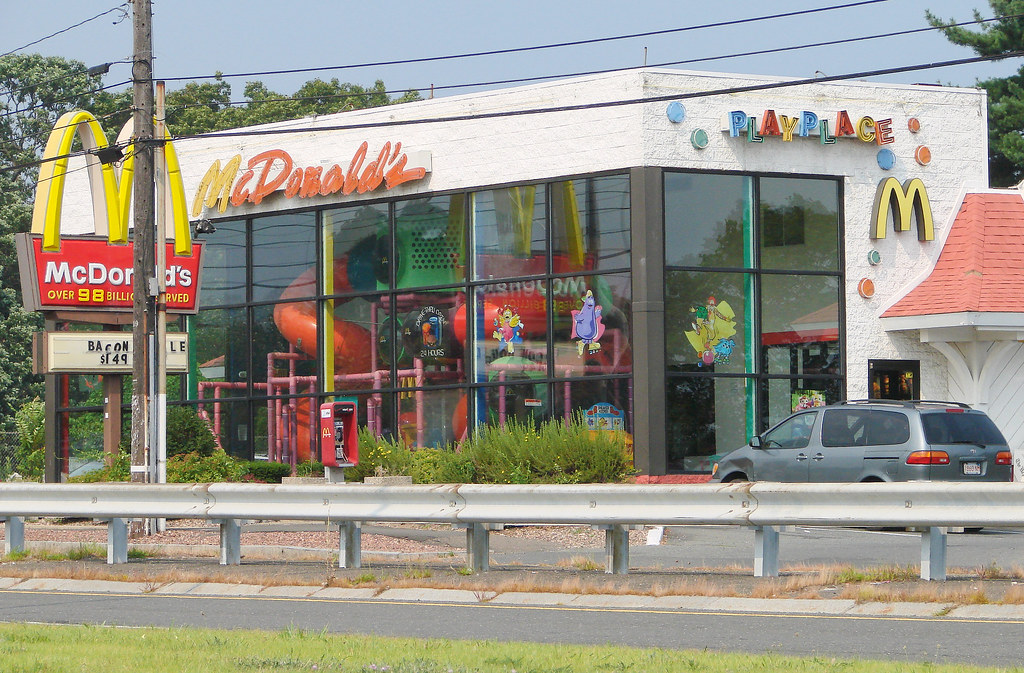 McDonald's at Northampton St.; Holyoke, MA in July 2008 Flickr