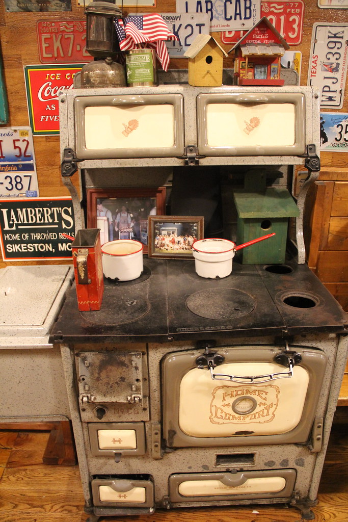 IMG_3375 Lamberts Restaurant Springfield Missouri 2019 nightsurfing