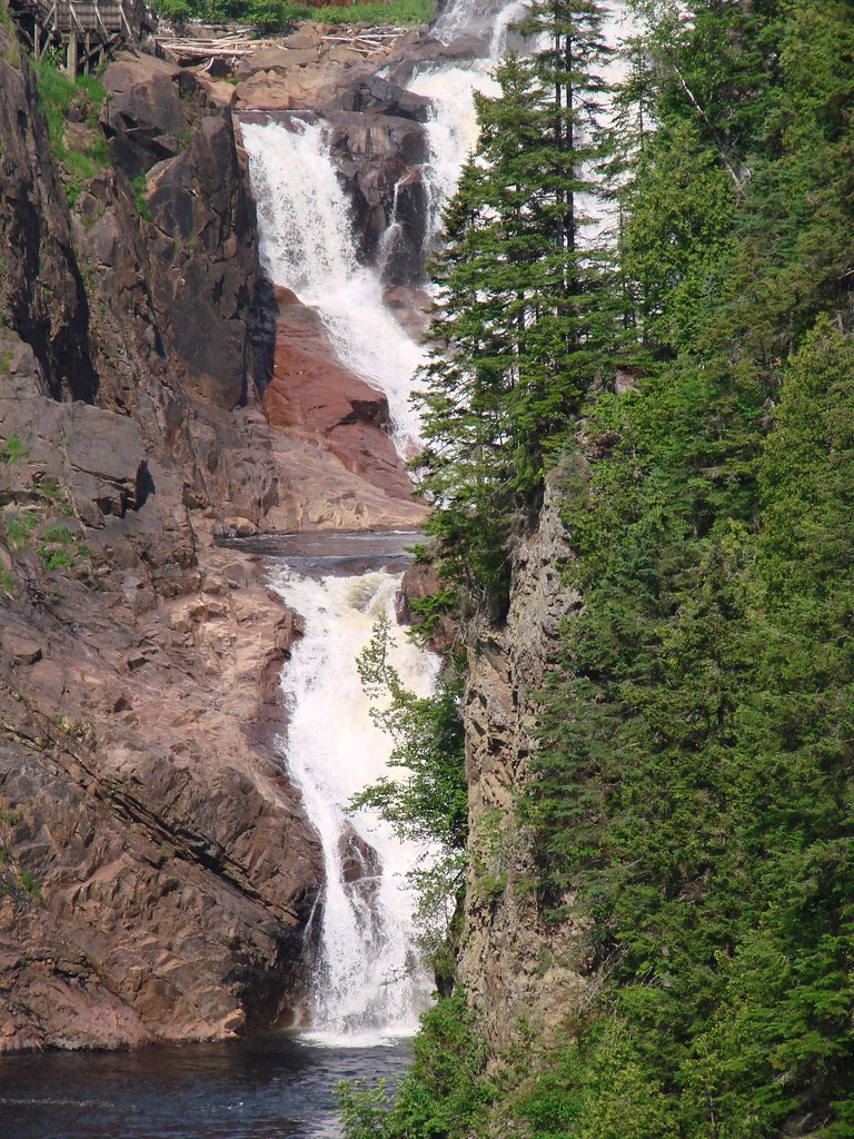 CINQUIÈME ET SIXIÈME DES SEPT CHUTES SaintFéréol des Neig… Flickr