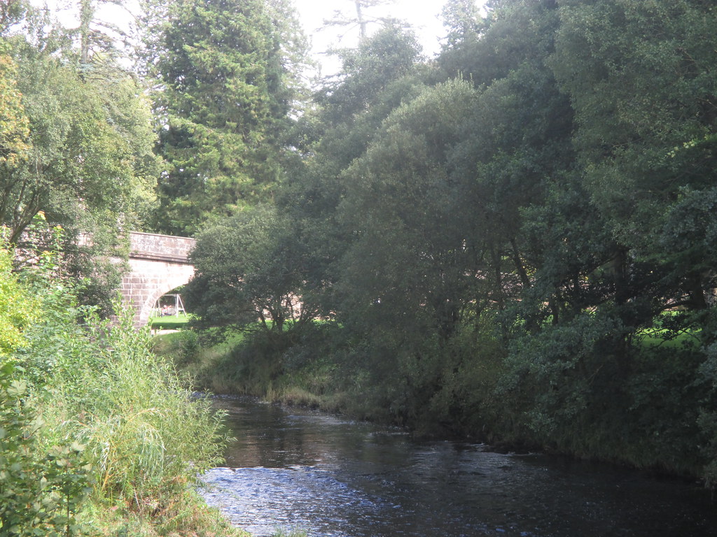 DUMFRIES HOUSE,AYRSHIRE THE LUGAR WATER FLOWING THROUGH TH… Flickr