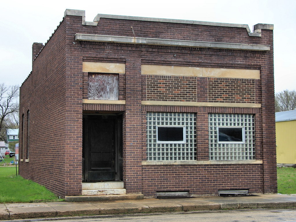 Elevation of Broadway St, Linn Grove, IA, USA Topographic Map