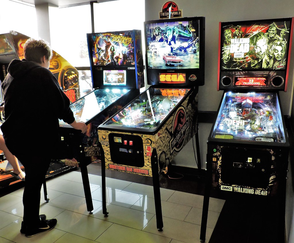 Pinball games Hellenic Meeting & Reception Centre, Ottawa,… Flickr