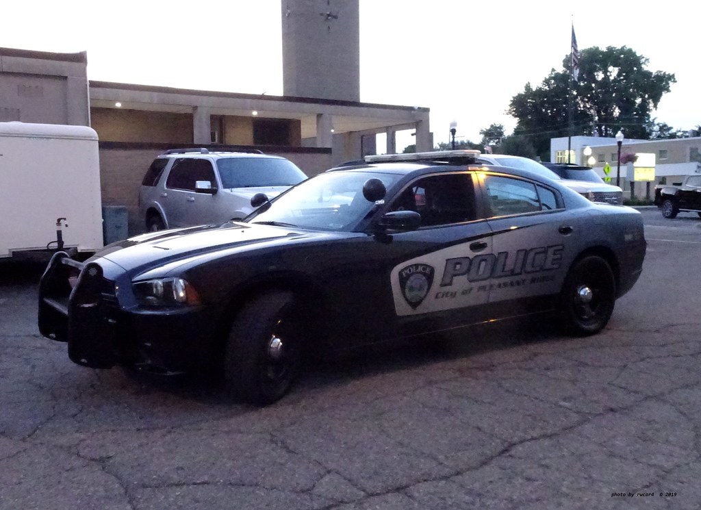Pleasant Ridge MI Police Dodge Charger (5) rwcar4 Flickr