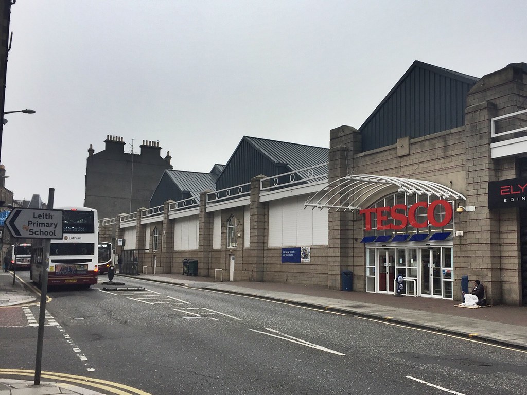 Tesco, Duke Street, Leith, Edinburgh former Scotmid supe… Flickr
