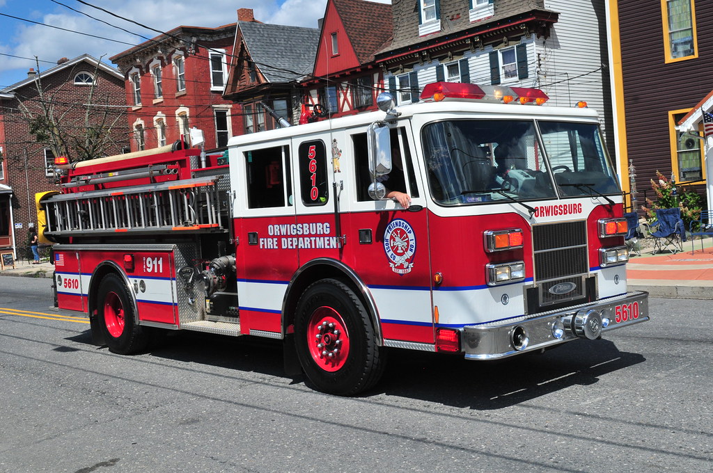 Orwigsburg Fire Department Engine 5610 1996 Pierce Saber Triborough Flickr