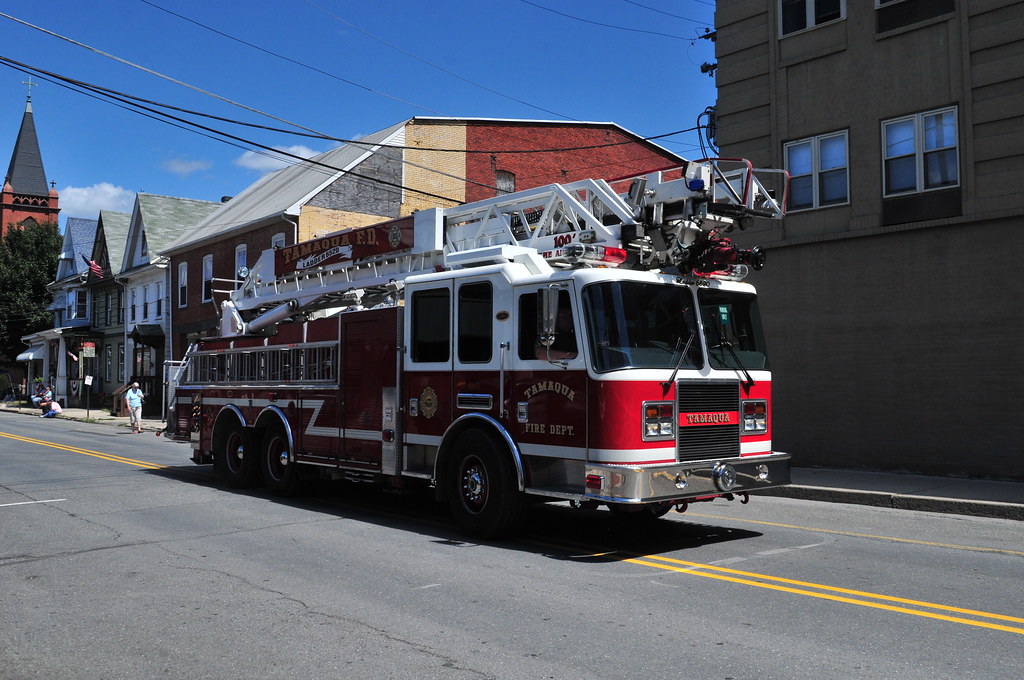 Tamaqua Fire Department Ladder 6520 2006 KME Predator 100'… Flickr