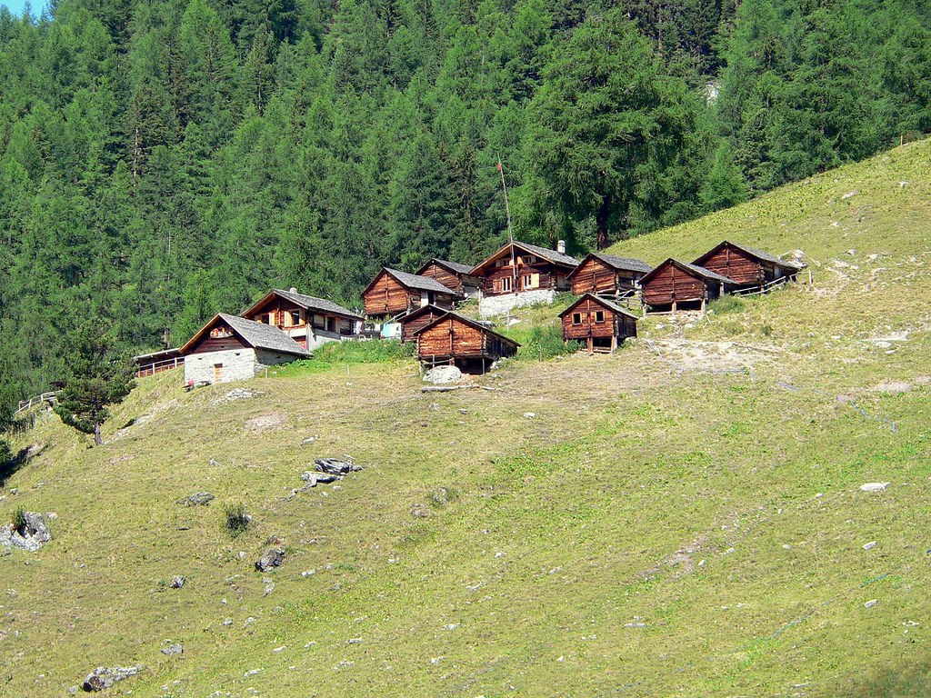 Suisse, les chalets d'alpage de Siviez Roger Narbonne Flickr