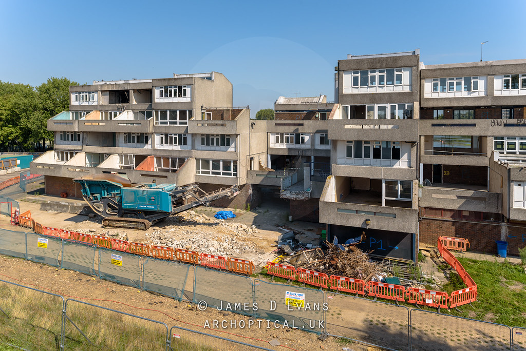 Binsey Walk Demolition thamesmead demolition brutalism … Flickr