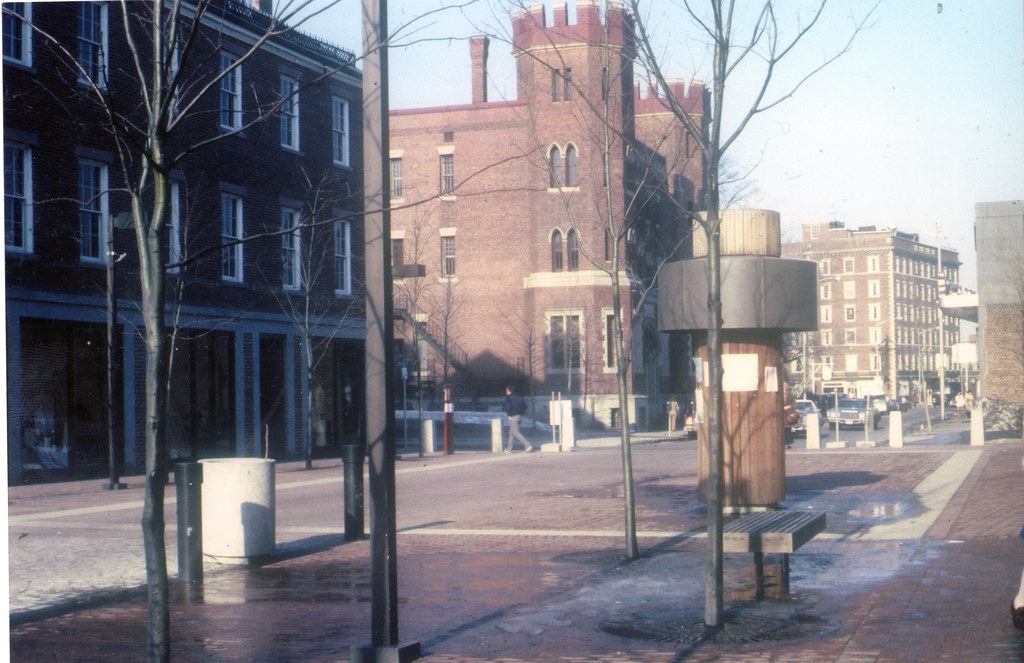 Essex Street, c. 1975 Essex Street Salem, Massachusetts Ur… Flickr
