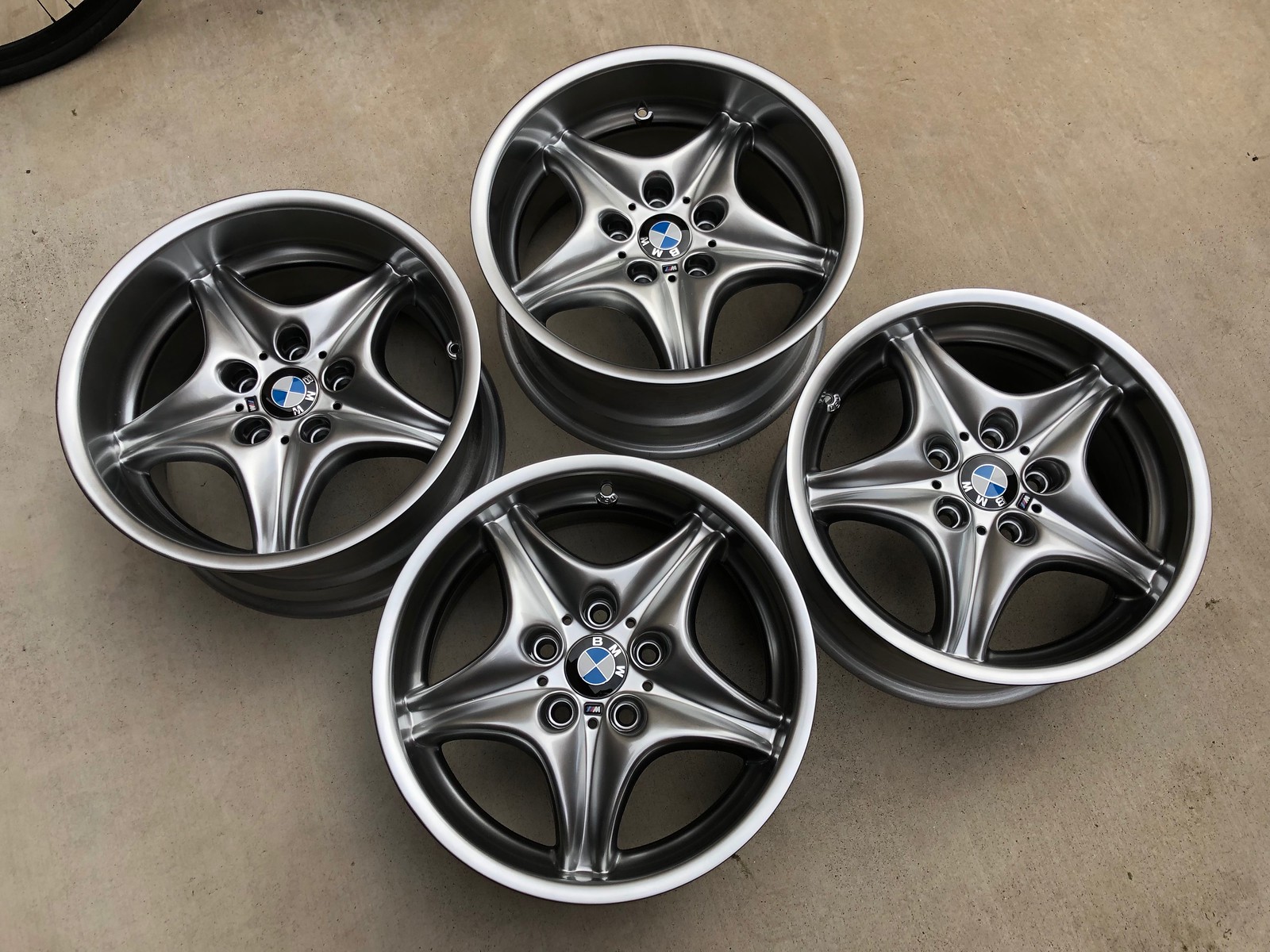 Mint, never mounted set of Style 40 (Roadstars) wheels for sale BMW