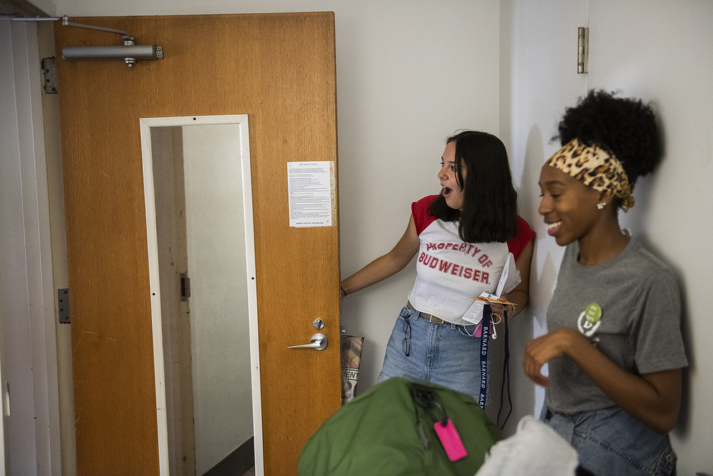 Barnard Moves in New Students, 2019 Flickr
