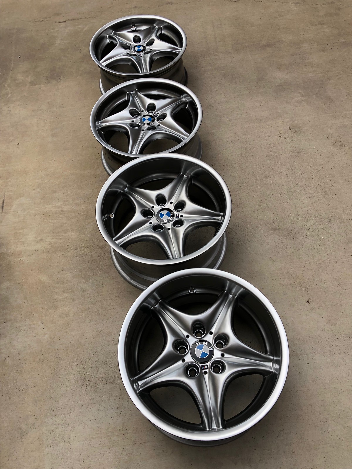 Mint, never mounted set of Style 40 (Roadstars) wheels for sale BMW