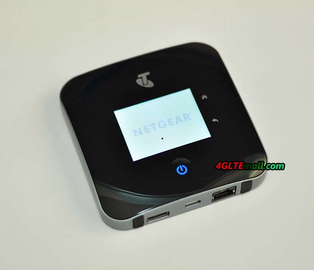 Netgear Nighthawk M2 MR2100 (12) Richard TM Flickr