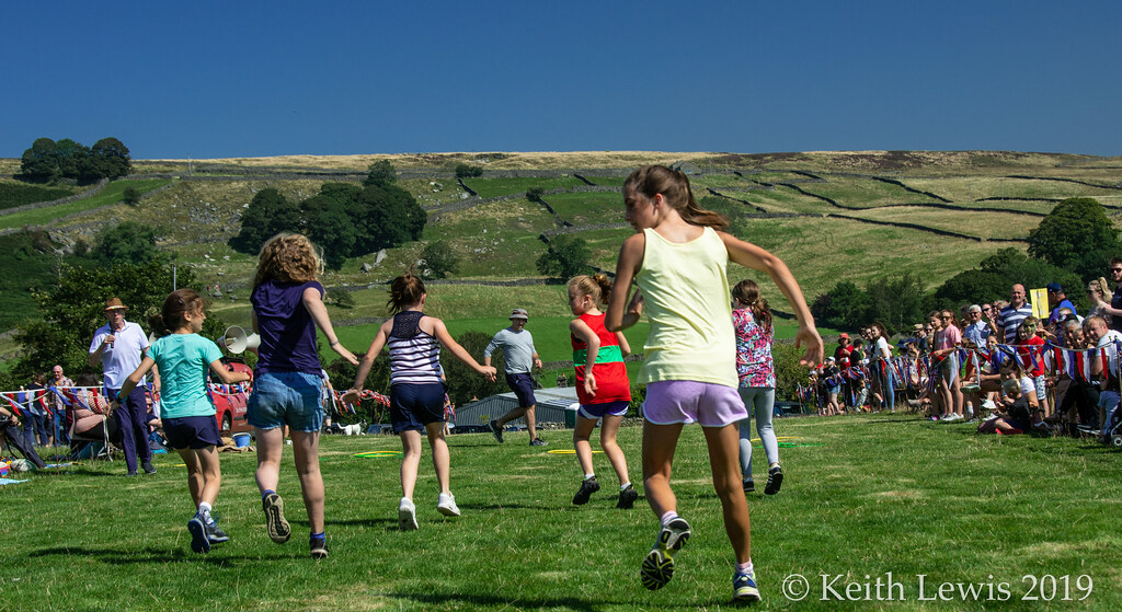 Running Backwards race at Hebden sports day * I have been … Flickr