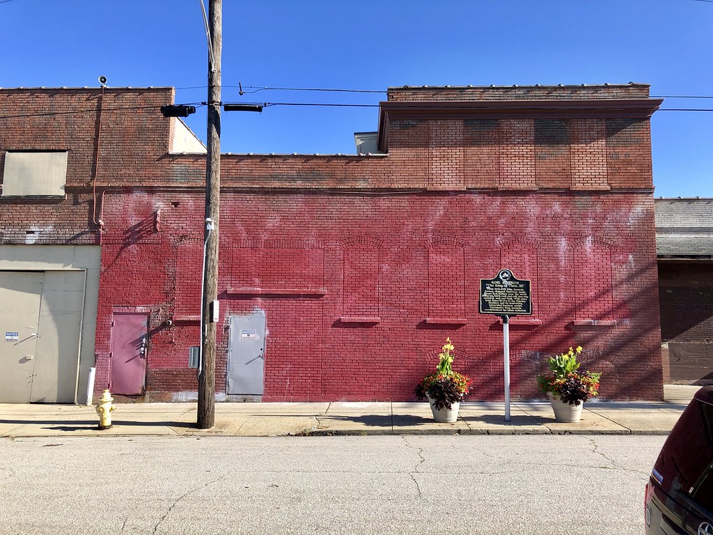 King Records Building, Evanston, Cincinnati, OH Between 19… Flickr