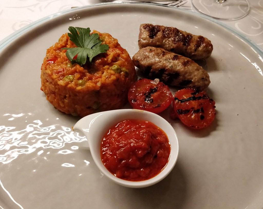 Ćevapčići mit DjuvecReis und Ajvar Ein Nudelsieb bloggt,