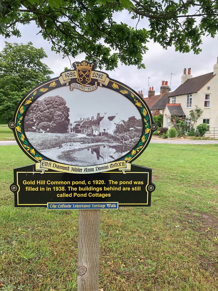 Chalfont St Peter plaque ERII Diamond Jubilee 2012. Gold… Flickr