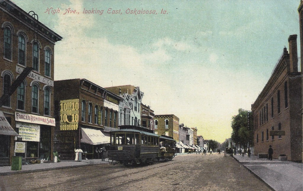 Oskaloosa, Iowa, High Avenue, East, Trolley photolibrarian Flickr