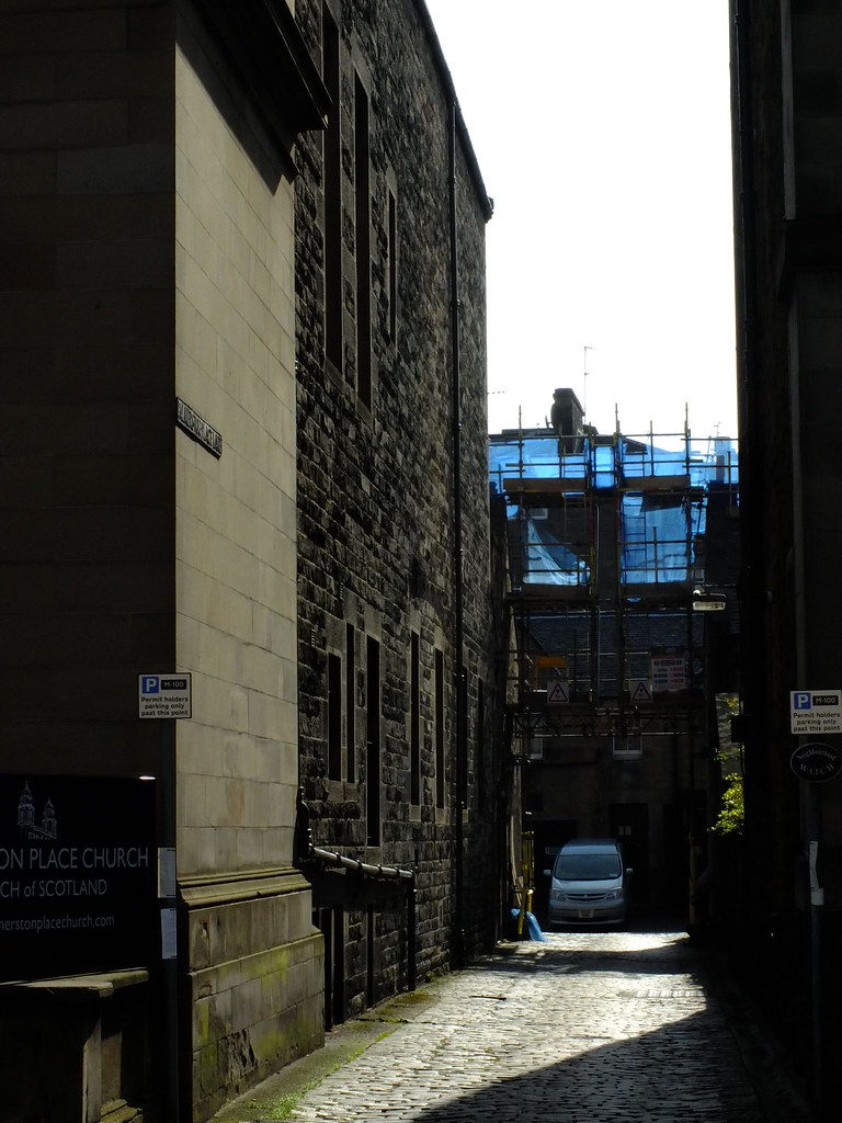 Splash of Blue Palmerston Place Lane, Edinburgh B Flickr