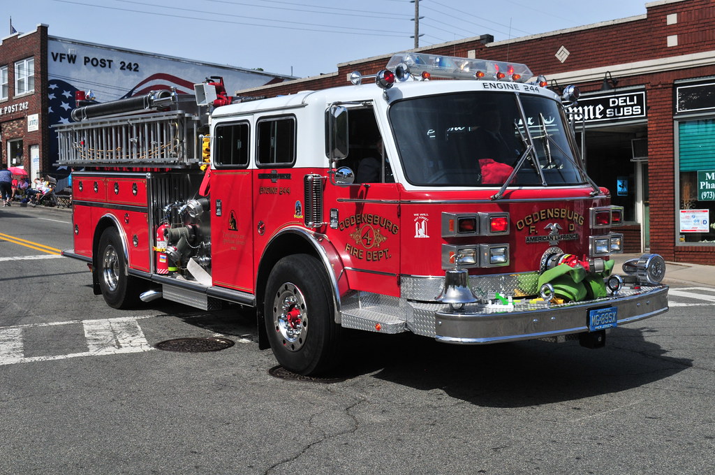 Ogdensburg Fire Department Engine 244 1989 American LaFran… Flickr